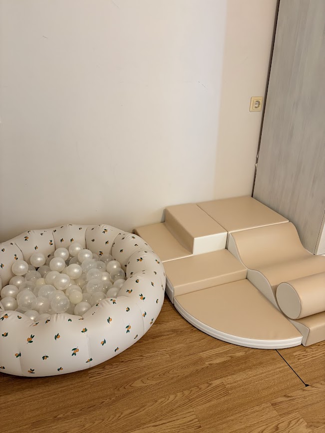 IGLU "BANGELĖ" Minkšta Žaidimų Aikštelė Balansavimui su Neslystančiomis Formomis, 20 × 80 × 100 cm