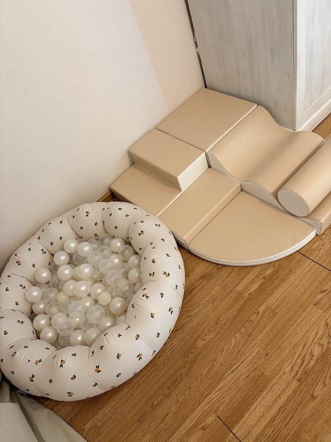 IGLU "BANGELĖ" Minkšta Žaidimų Aikštelė Balansavimui su Neslystančiomis Formomis, 20 × 80 × 100 cm